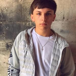 Meet your Posher, Evan